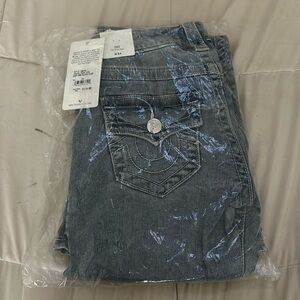 Joey Mid Rise Flare. Size 24. Color Peak spot!